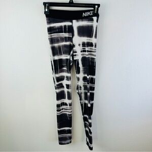 Nike Pro Black White Abstract Leggings Woman’s Size S